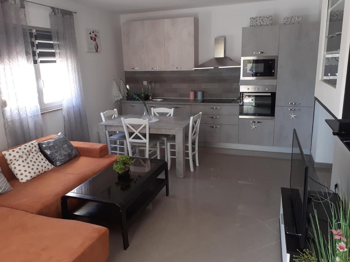 Apartman Nada Διαμέρισμα Ližnjan Εξωτερικό φωτογραφία